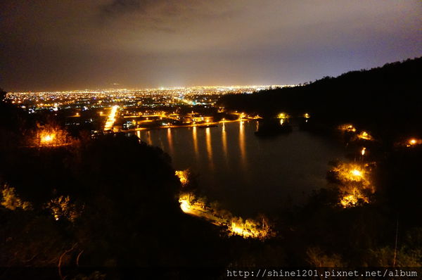 宜蘭梅花湖夜景 三清宮