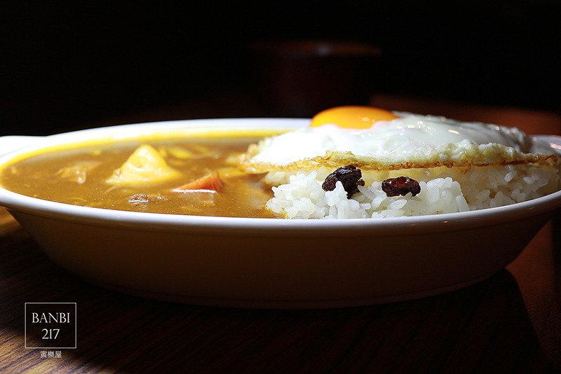 Banbi217 美食旅遊: 寅樂屋 美味的日式咖哩與咖啡 (台北大安區延吉街美食)(捷運信義線信義安和站)