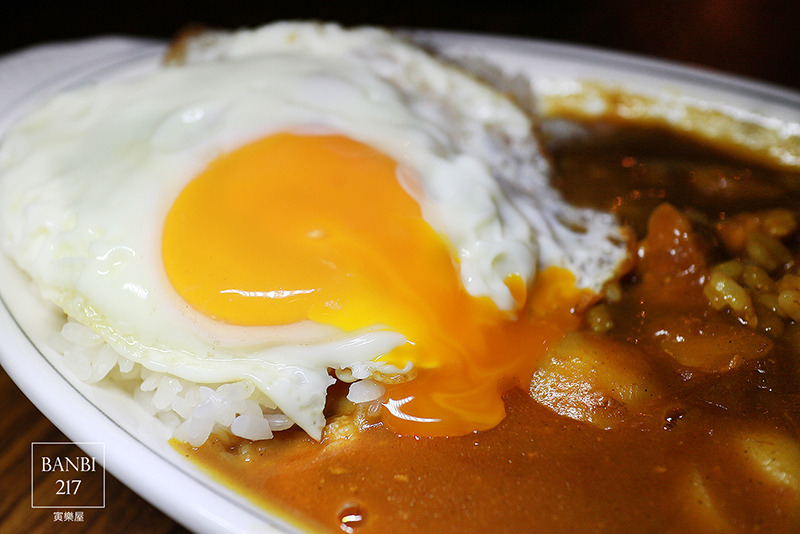 Banbi217 美食旅遊: 寅樂屋 美味的日式咖哩與咖啡 (台北大安區延吉街美食)(捷運信義線信義安和站)