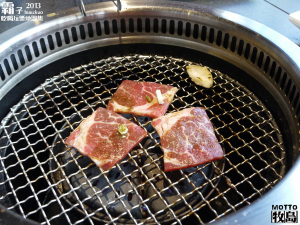 牧島燒肉專門店(大墩店):牧島燒肉全新菜單,不只可以吃燒烤,還有炙壽司!!!