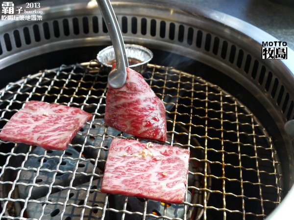 牧島燒肉專門店(大墩店):牧島燒肉全新菜單,不只可以吃燒烤,還有炙壽司!!!