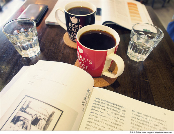 Puchi Loft小倉庫:【台北 Taipei】板橋早午餐 Puchi Loft小倉庫新菜色厚切培根貝果與黑麥菇烤雞堡