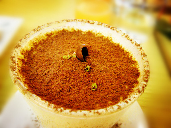 Picturesque 塗鴉空間書店:美食x享受x放鬆 第一次知道什麼叫做美食圖書館~還能遇到貓咪XDD_《Picturesque 塗鴉空間書店》