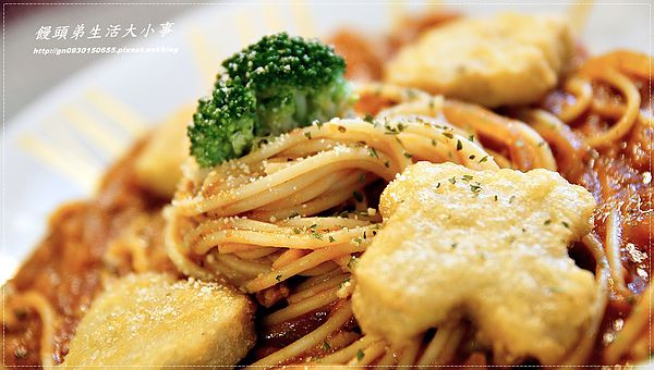 Alice Is Coming-來自愛麗絲:【食記/台北市】走進童話世界裡~愛麗絲夢遊仙境