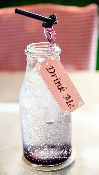 Alice Is Coming-來自愛麗絲:【食記/台北市】走進童話世界裡~愛麗絲夢遊仙境