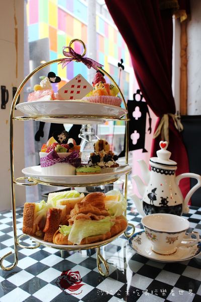 Alice Is Coming-來自愛麗絲：西門町下午茶『Alice Is Coming-來自愛麗絲』來自童話裡的咖啡館