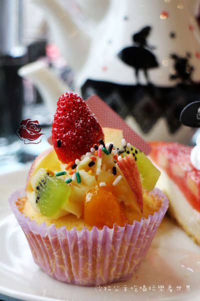 Alice Is Coming-來自愛麗絲：西門町下午茶『Alice Is Coming-來自愛麗絲』來自童話裡的咖啡館