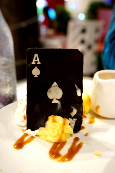 Alice Is Coming-來自愛麗絲：來自童話裡的咖啡館【Alice Is Coming來自愛麗絲】