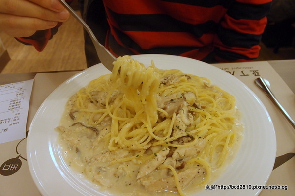亞丁尼義式麵屋：【台中西區】亞丁尼義式麵屋－平價美味的義大利麵，大份量的唷！（目前優惠第二份半價）