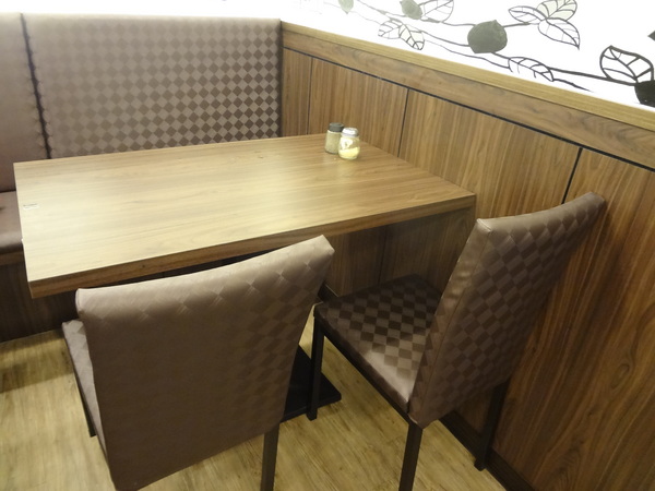 亞丁尼義式麵屋：1021124[官本金文愛台灣口碑券第17彈]亞丁尼義式麵屋整盤麵比月亮還大難怪史努比都住進來不想走