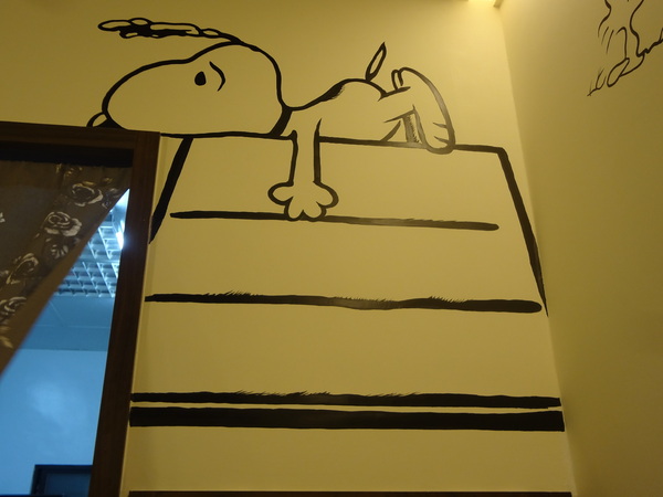 亞丁尼義式麵屋：1021124[官本金文愛台灣口碑券第17彈]亞丁尼義式麵屋整盤麵比月亮還大難怪史努比都住進來不想走