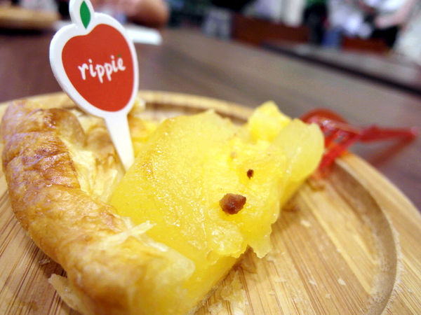 ATT 4 FUN 甜蜜王國：【信義】ATT 4 FUN甜點王國。Carousel cafe。Rippie。