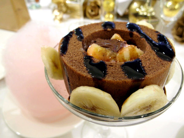 ATT 4 FUN 甜蜜王國：【信義】ATT 4 FUN甜點王國。Carousel cafe。Rippie。