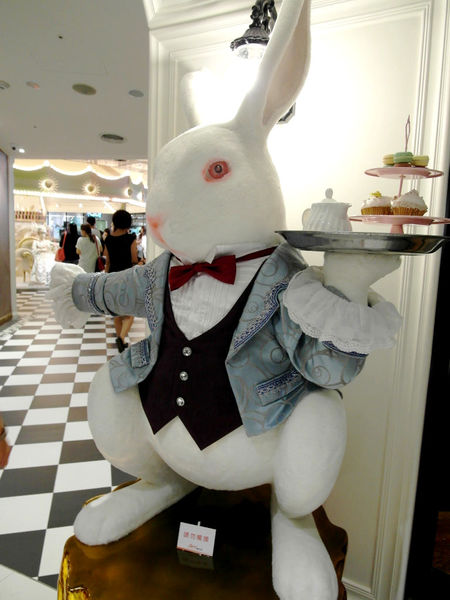 ATT 4 FUN 甜蜜王國：【信義】ATT 4 FUN甜點王國。Carousel cafe。Rippie。