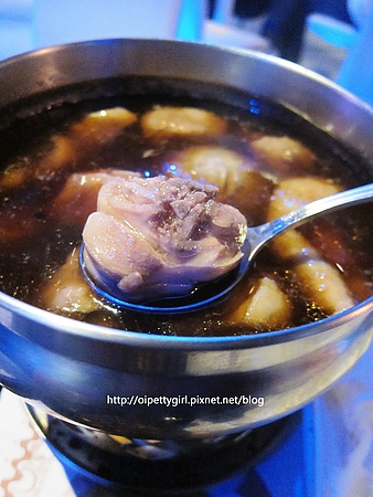 飛魚音樂餐廳:台南中西區❤越夜越美麗之飛魚音樂餐廳『窩客島試吃』