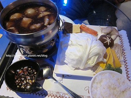 飛魚音樂餐廳:台南中西區❤越夜越美麗之飛魚音樂餐廳『窩客島試吃』