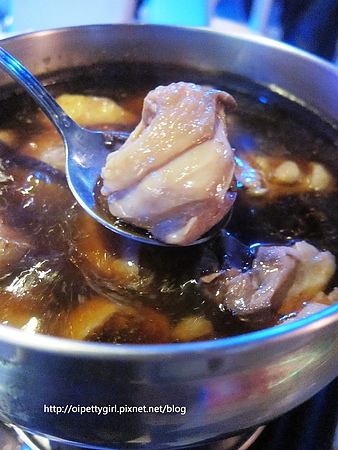 飛魚音樂餐廳:台南中西區❤越夜越美麗之飛魚音樂餐廳『窩客島試吃』