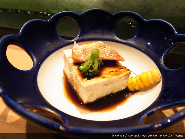 GRD3 14102013 高雄弁慶日本料理的中午握壽司套餐要價1880 (2).JPG