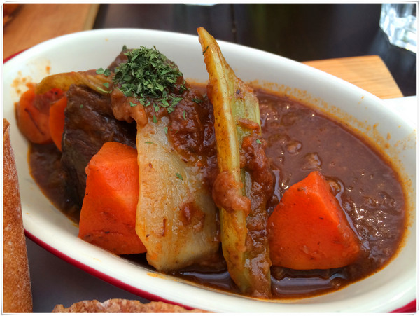雨人麵包餐館：【♥美食】一定要收藏口袋名單巷弄裡的歐系麵包餐館‧Rain man Boulangerie Bistro