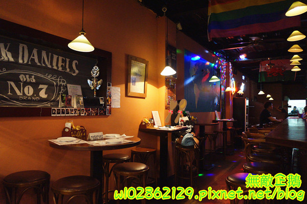 Willy's Grill葳苙二壘：【台南-南區】沙拉x墨西哥玉米片..一起看棒球實況轉播巴...《Willy's Grill葳苙二壘》