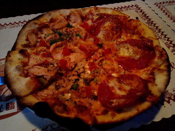 Willy's Grill葳苙二壘:【臺南Ω南區】Willy's Sport Restaurant 葳苙二壘。邊吃美式料理邊看球賽,聚會慶祝狂歡好選擇