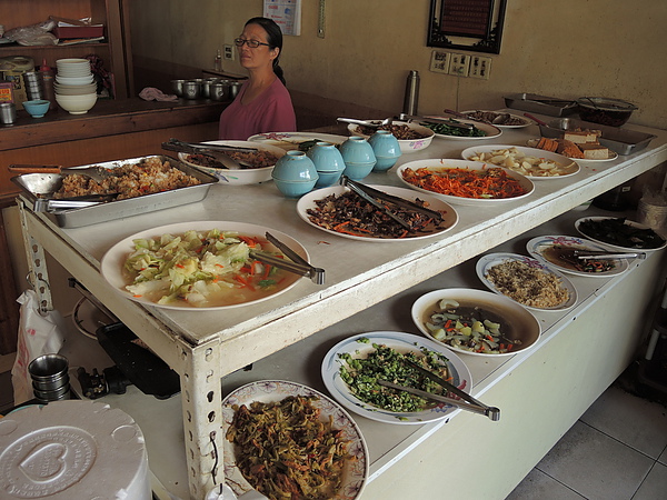 乾慧素食：(食記) 嘉義乾慧素食