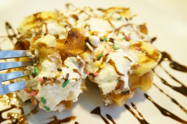 1525綠茶館(士林小東店)：【口碑券】充滿青春活力和藝文的『1525綠茶館(士林小東店)』