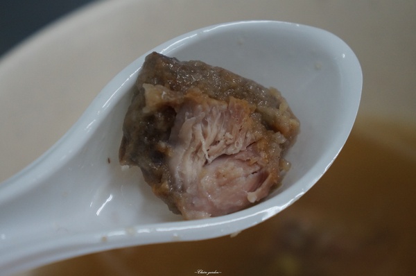 漢奇肉羹店：[北投在地美食]漢奇肉羹~排隊到爆炸也要吃的美味大塊滷肉飯攻略