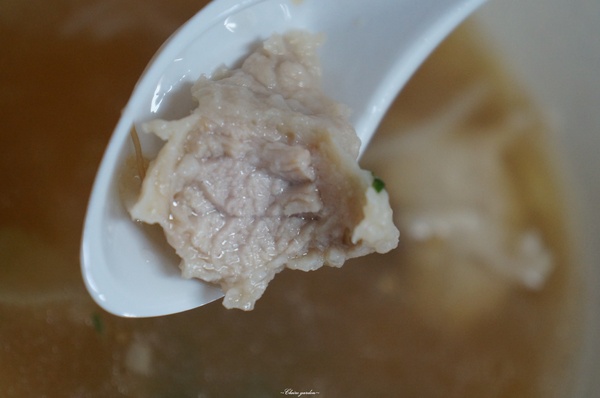 漢奇肉羹店：[北投在地美食]漢奇肉羹~排隊到爆炸也要吃的美味大塊滷肉飯攻略