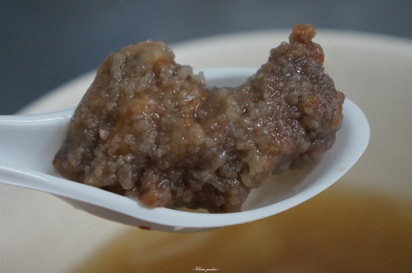 漢奇肉羹店：[北投在地美食]漢奇肉羹~排隊到爆炸也要吃的美味大塊滷肉飯攻略