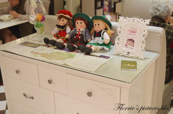 Kaffee Amadeus阿瑪迪斯咖啡館(板橋大遠百):口碑券美食之旅~Kaffee Amadeus阿瑪迪斯咖啡館(板橋大遠百店)~沙河蛋糕變成熱甜點囉