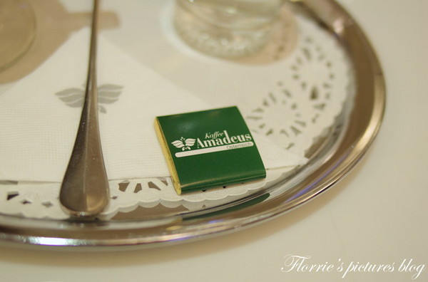 Kaffee Amadeus阿瑪迪斯咖啡館(板橋大遠百):口碑券美食之旅~Kaffee Amadeus阿瑪迪斯咖啡館(板橋大遠百店)~沙河蛋糕變成熱甜點囉