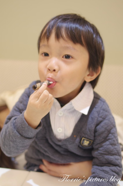 Kaffee Amadeus阿瑪迪斯咖啡館(板橋大遠百):口碑券美食之旅~Kaffee Amadeus阿瑪迪斯咖啡館(板橋大遠百店)~沙河蛋糕變成熱甜點囉