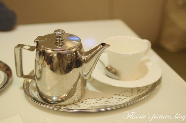 Kaffee Amadeus阿瑪迪斯咖啡館(板橋大遠百):口碑券美食之旅~Kaffee Amadeus阿瑪迪斯咖啡館(板橋大遠百店)~沙河蛋糕變成熱甜點囉