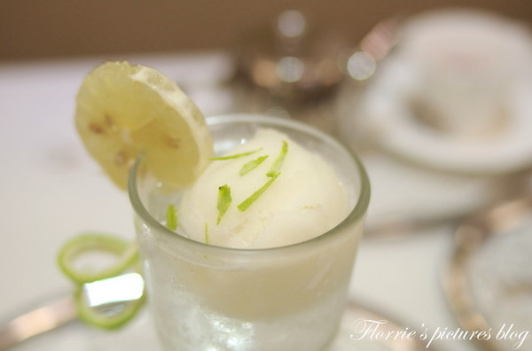 Kaffee Amadeus阿瑪迪斯咖啡館(板橋大遠百):口碑券美食之旅~Kaffee Amadeus阿瑪迪斯咖啡館(板橋大遠百店)~沙河蛋糕變成熱甜點囉