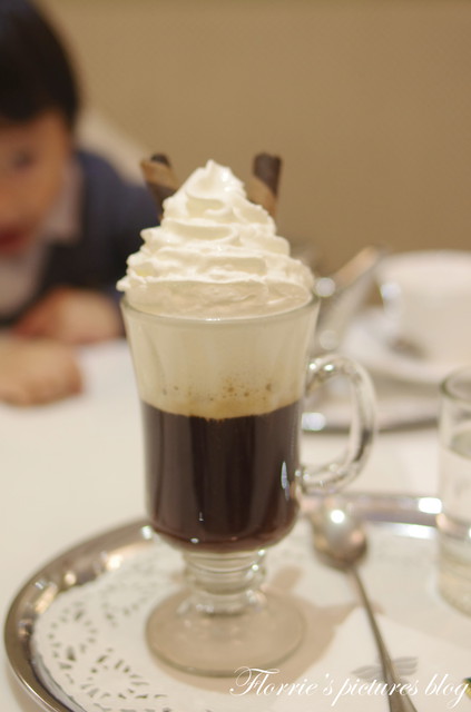 Kaffee Amadeus阿瑪迪斯咖啡館(板橋大遠百):口碑券美食之旅~Kaffee Amadeus阿瑪迪斯咖啡館(板橋大遠百店)~沙河蛋糕變成熱甜點囉