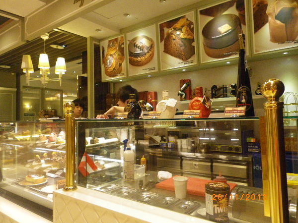 Kaffee Amadeus阿瑪迪斯咖啡館(板橋大遠百):環境美 氣氛佳『Kaffee Amadeus阿瑪迪斯咖啡館(板橋大遠百店)』服務一流超水準