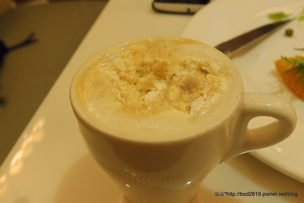 Kaffee Amadeus阿瑪迪斯咖啡館(板橋大遠百): 【新北板橋】Kaffee Amadeus阿瑪迪斯咖啡館(板橋大遠百店)-初體驗精緻美味的奧地利餐點!