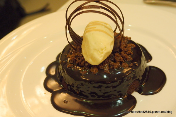 Kaffee Amadeus阿瑪迪斯咖啡館(板橋大遠百): 【新北板橋】Kaffee Amadeus阿瑪迪斯咖啡館(板橋大遠百店)-初體驗精緻美味的奧地利餐點!