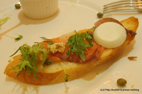 Kaffee Amadeus阿瑪迪斯咖啡館(板橋大遠百): 【新北板橋】Kaffee Amadeus阿瑪迪斯咖啡館(板橋大遠百店)-初體驗精緻美味的奧地利餐點!