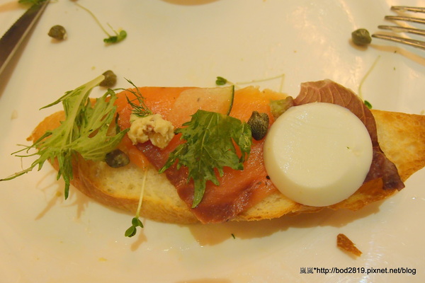 Kaffee Amadeus阿瑪迪斯咖啡館(板橋大遠百): 【新北板橋】Kaffee Amadeus阿瑪迪斯咖啡館(板橋大遠百店)-初體驗精緻美味的奧地利餐點!