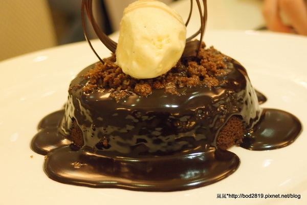 Kaffee Amadeus阿瑪迪斯咖啡館(板橋大遠百): 【新北板橋】Kaffee Amadeus阿瑪迪斯咖啡館(板橋大遠百店)-初體驗精緻美味的奧地利餐點!