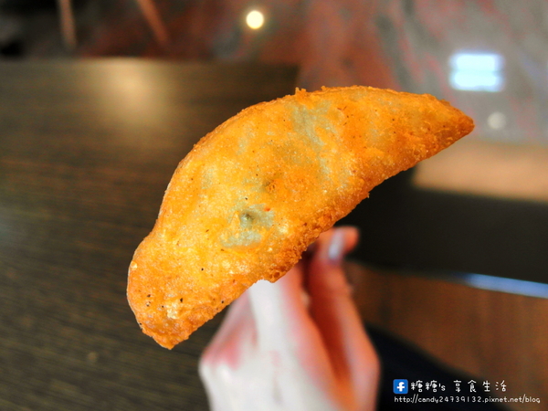 小豚輕食 Kobuta brunch:〖台中│美食〗小豚輕食 Kobuta brunch ❤ 超厚實鬆餅澎派登場~美味現做,香氣十足,口感軟綿厚實,開幕至今快三年了,依然人潮不斷,沒預約可能還吃不到呢!!