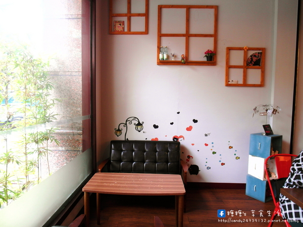 小豚輕食 Kobuta brunch:〖台中│美食〗小豚輕食 Kobuta brunch ❤ 超厚實鬆餅澎派登場~美味現做,香氣十足,口感軟綿厚實,開幕至今快三年了,依然人潮不斷,沒預約可能還吃不到呢!!