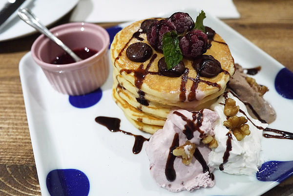 UZNA OMOM 杏桃鬆餅屋：日本原宿來的超夯杏桃鬆餅屋