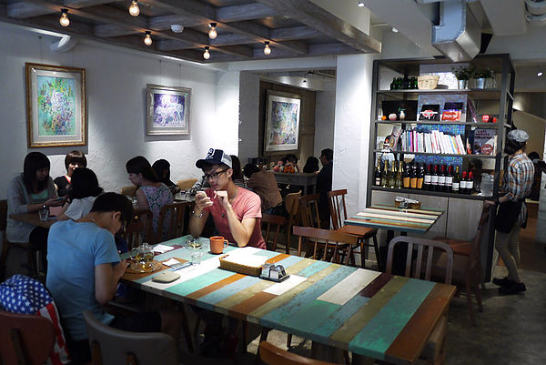 UZNA OMOM 杏桃鬆餅屋：日本原宿來的超夯杏桃鬆餅屋