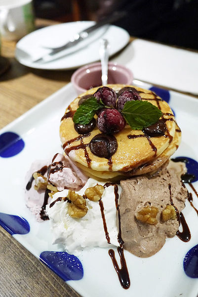 UZNA OMOM 杏桃鬆餅屋：日本原宿來的超夯杏桃鬆餅屋