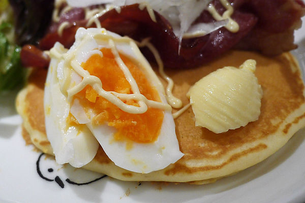 UZNA OMOM 杏桃鬆餅屋：日本原宿來的超夯杏桃鬆餅屋