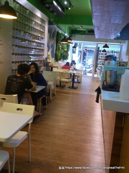 1525綠茶館(士林小東店)：＜口碑券＞【台北士林】1525綠茶館(士林小東店)－店裡的明信片可以寄給未來唷～