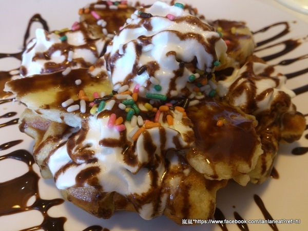 1525綠茶館(士林小東店)：＜口碑券＞【台北士林】1525綠茶館(士林小東店)－店裡的明信片可以寄給未來唷～